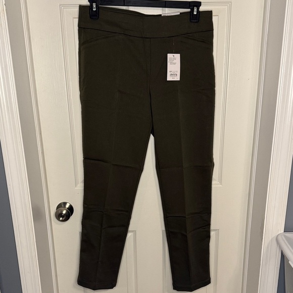 NWT Croft & Barrow Olive Straight Mid Rise Pants - Picture 3 of 7